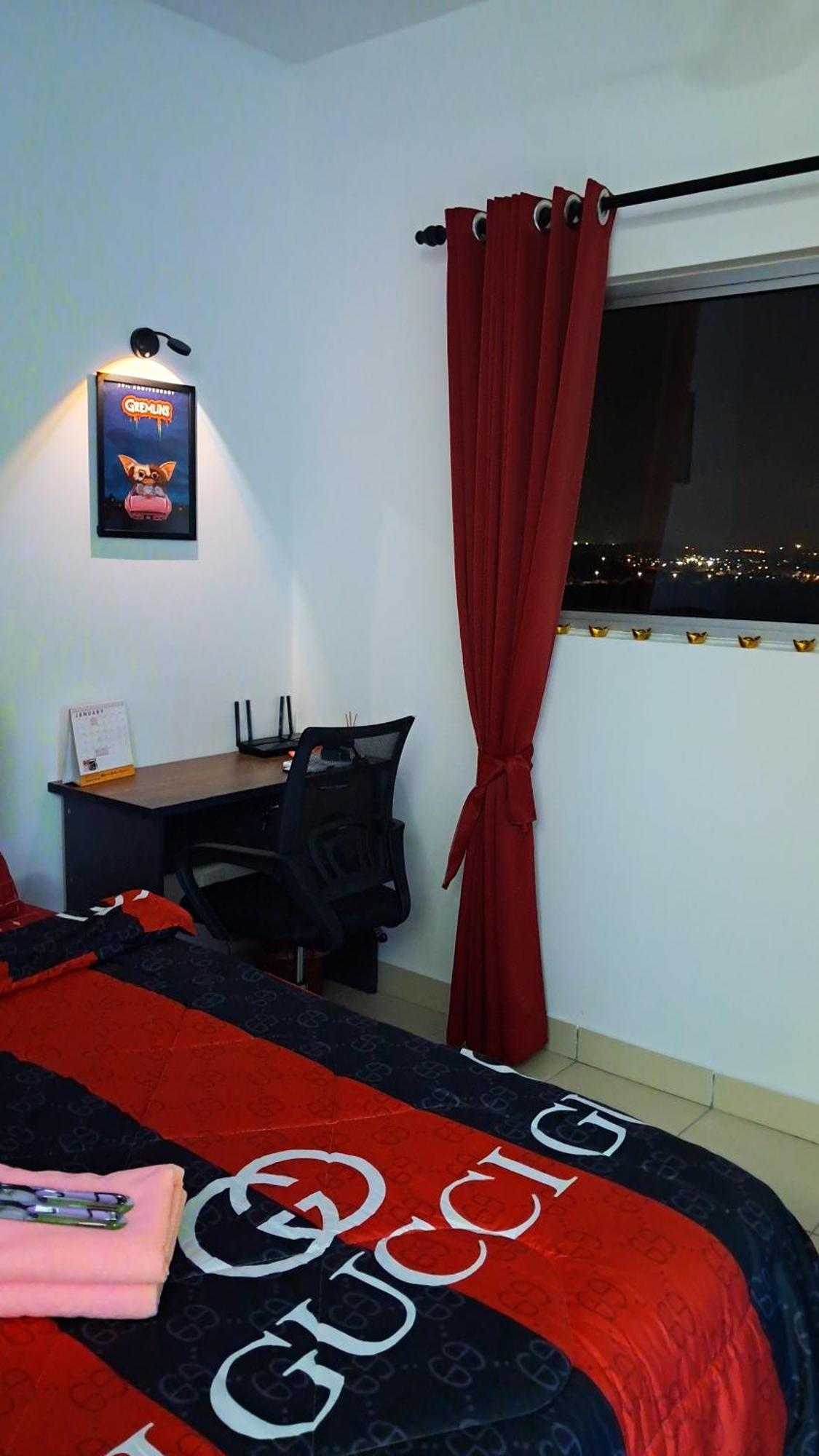 The Red Room Alanis Residence Sepang Dış mekan fotoğraf